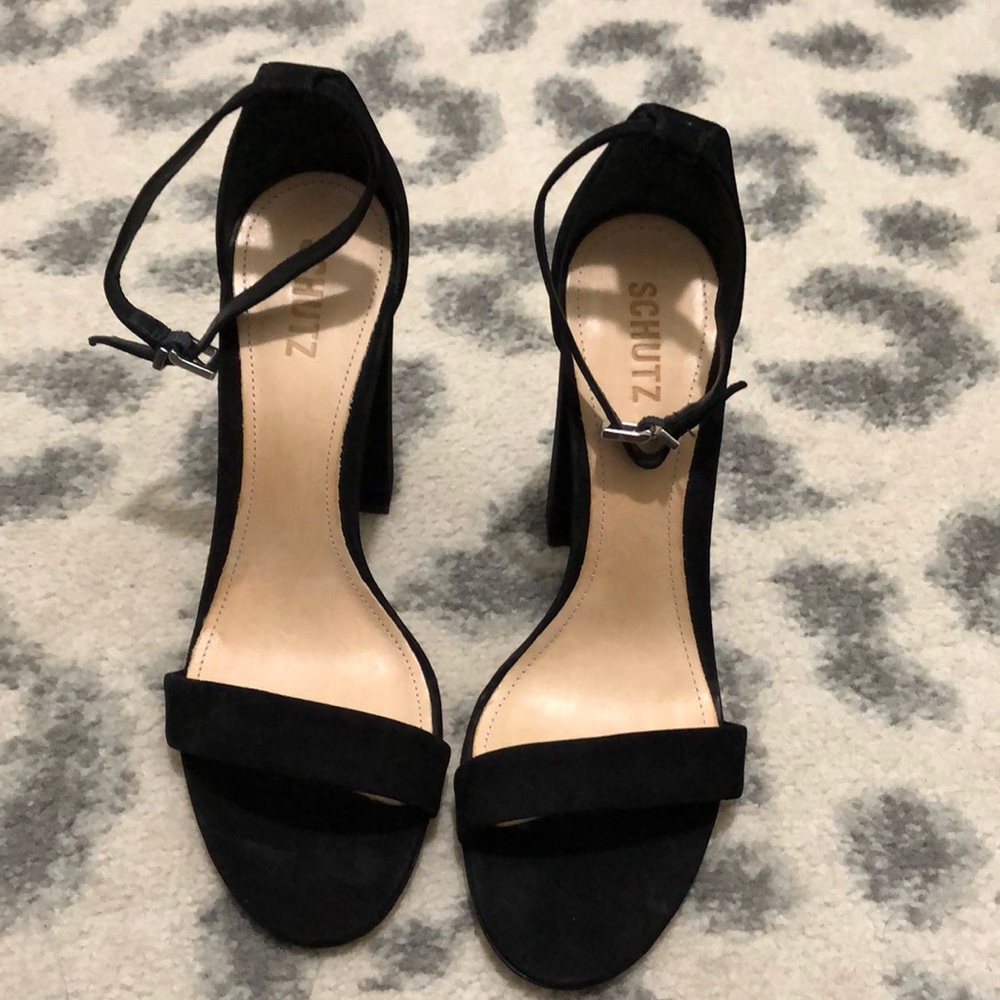 SCHUTZ black velvet heel. Size 10